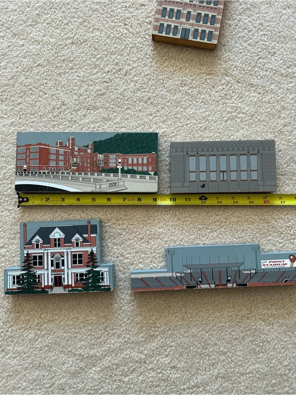 The cat’s meow are hometowne