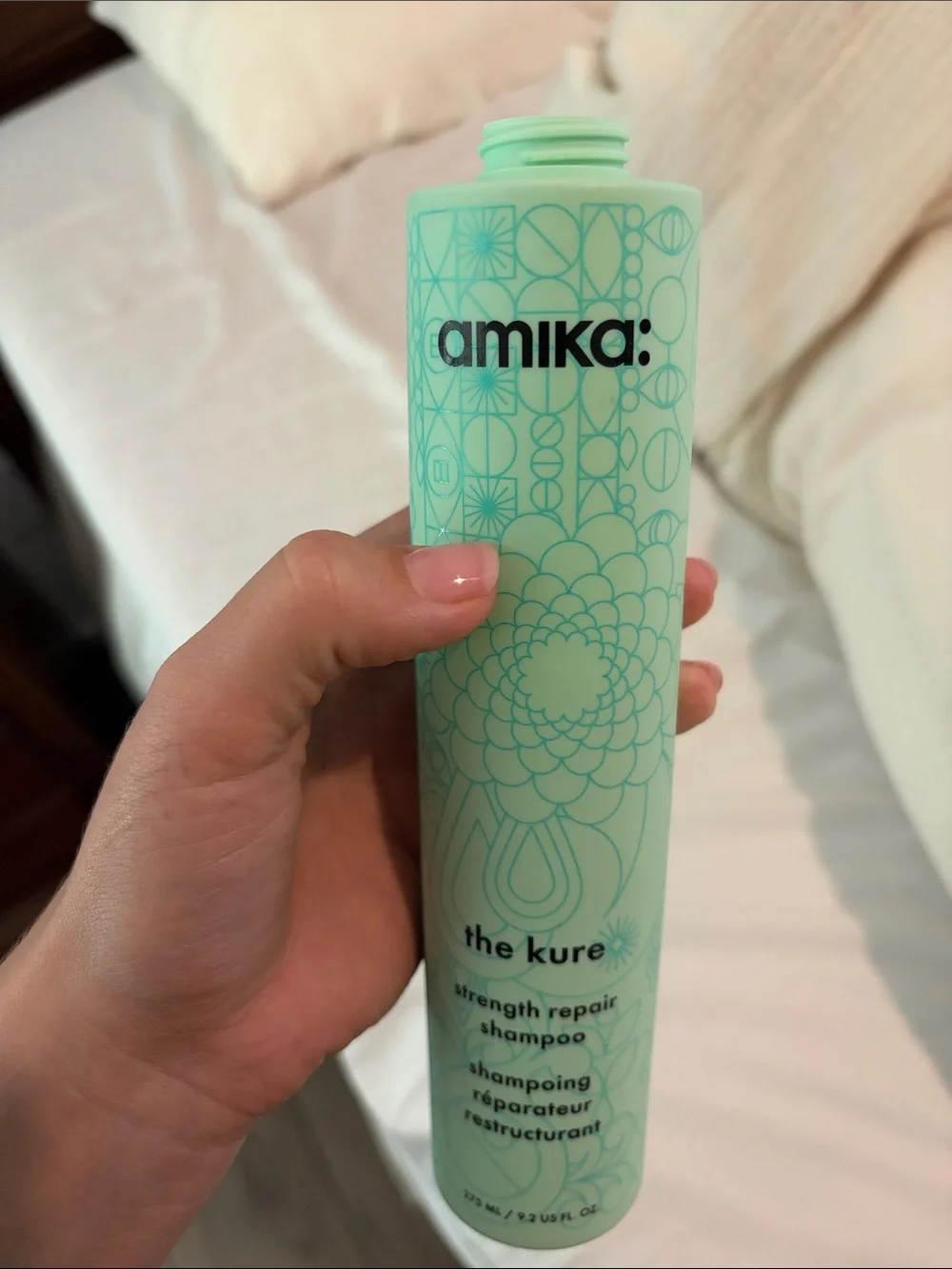 amika strengthening shampoo