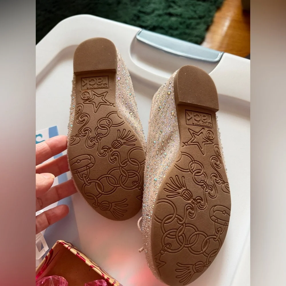Nordstrom Rack Girls Rose Gold Sparkly Flats Size 13