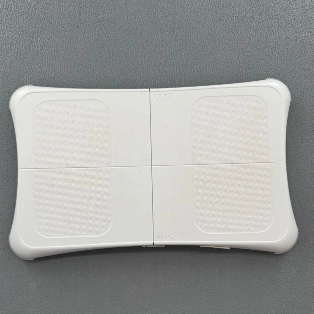 Nintendo Wii Balance Board White Wireless Fitness Accessory Retro Gaming Fitness