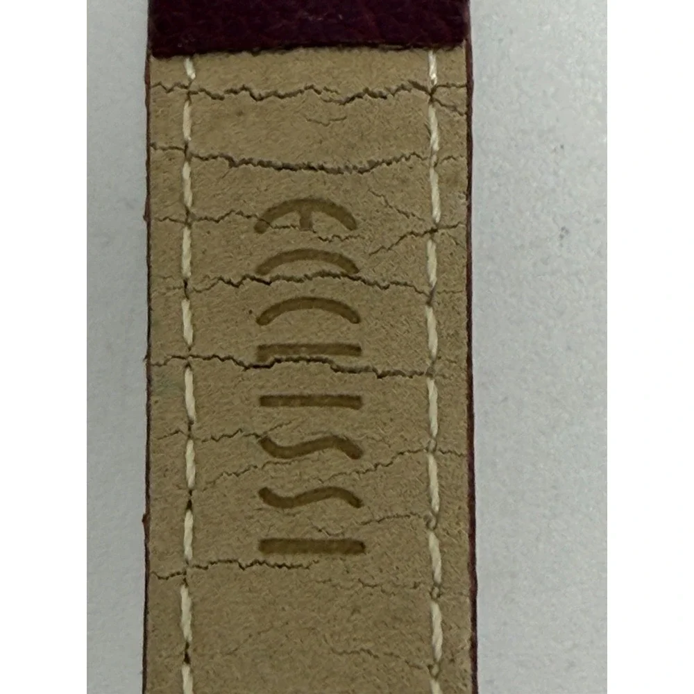 Ecclissi works case cracks