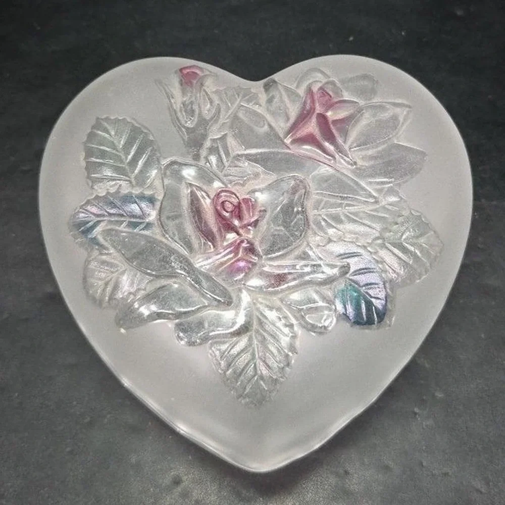Studio Nova‎ Heart Shaped Trinket Box, Frosted Glass Dish, Embossed Pink Roses