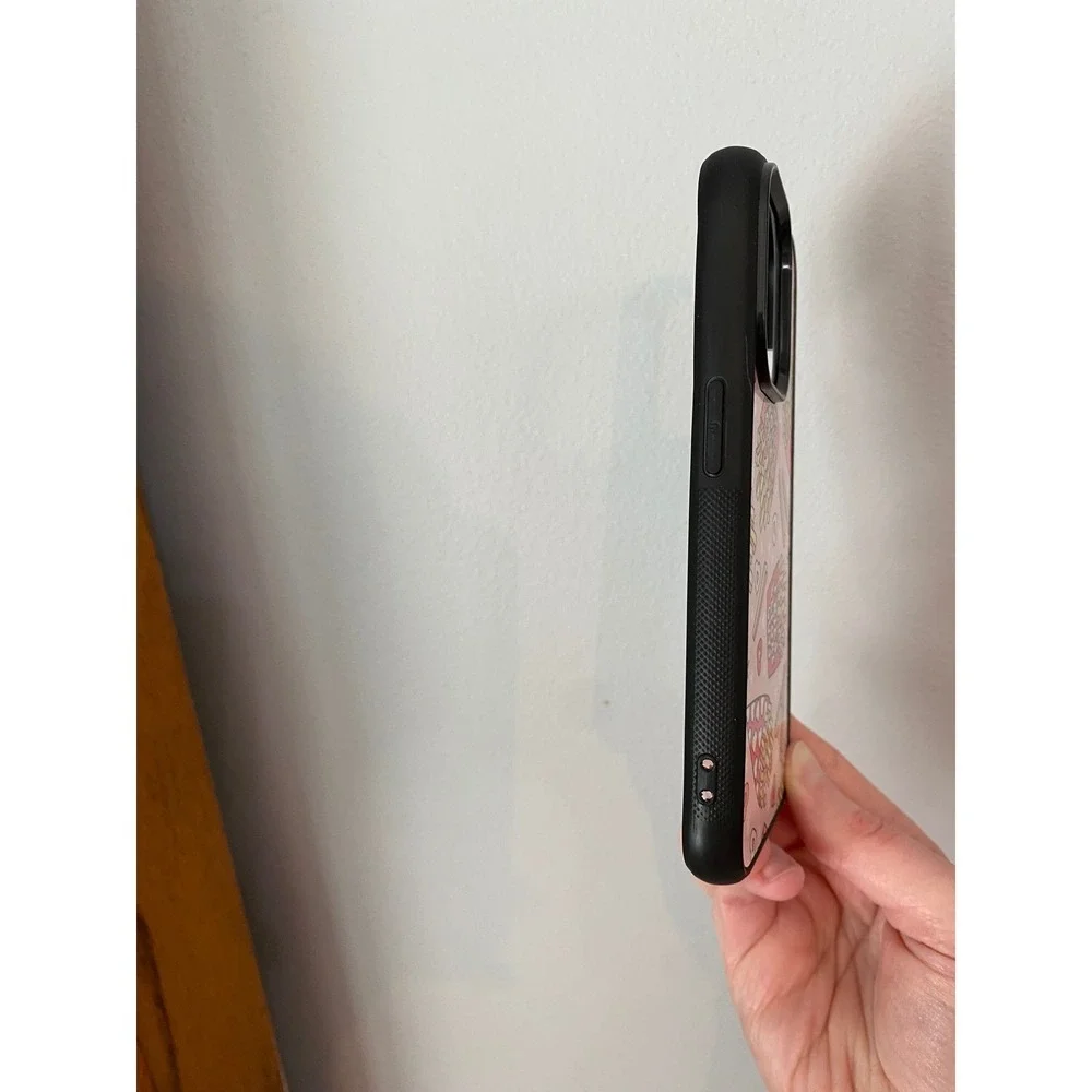 Unbranded protective phone