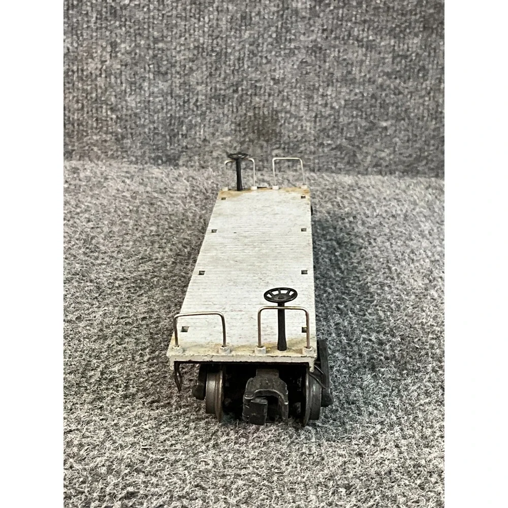 Vintage Lionel Lines 6411 Flatcar O Gauge Train Model Metal Base Collector Piece