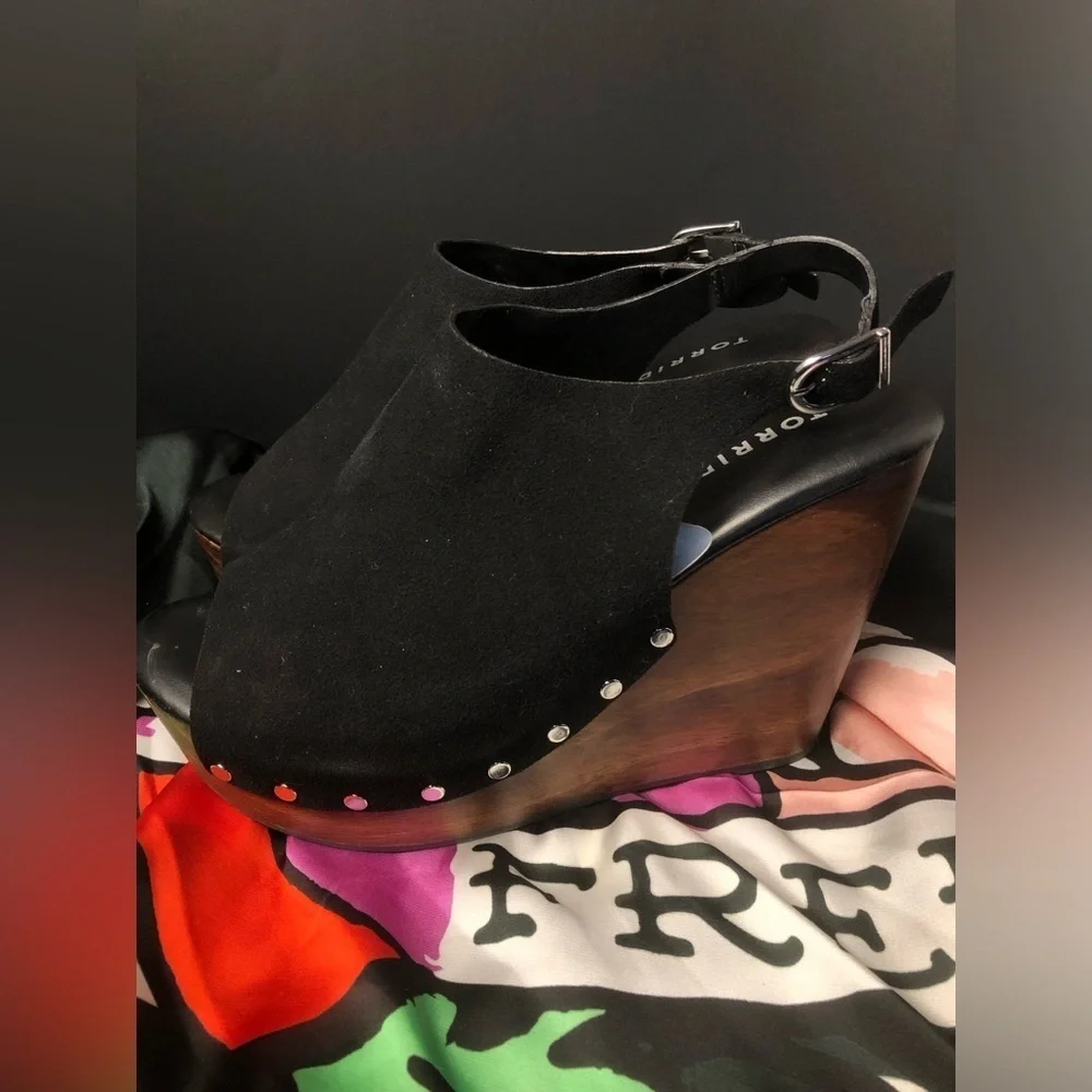 torrid step out