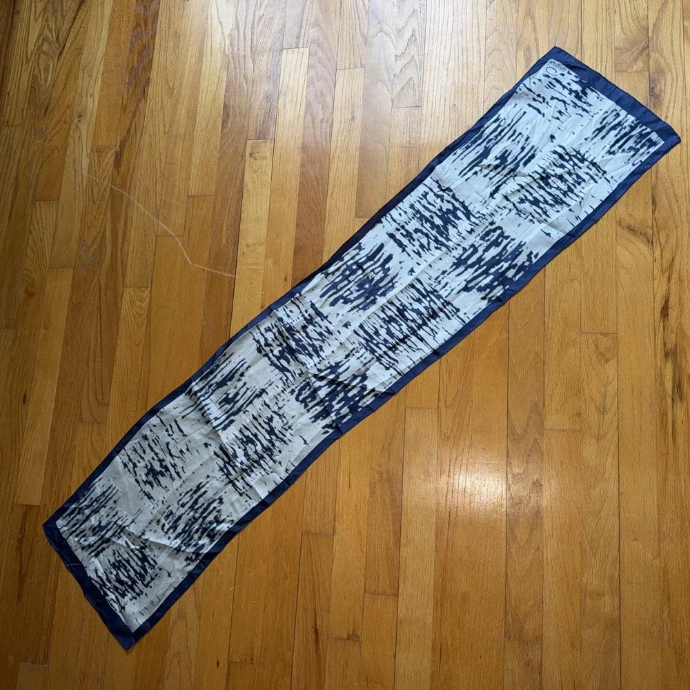Oscar‎ De La Renta Scarf Navy Blue 100% Silk Rectangle Oblong Geometric Print