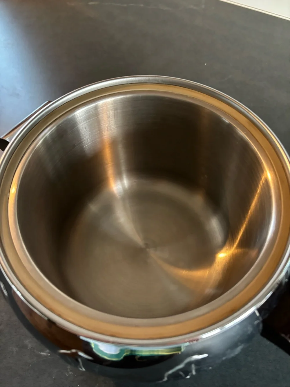 Stainless Steel Ice BuckeServing Bowl with Lid  Bakelite handles.  Penguin