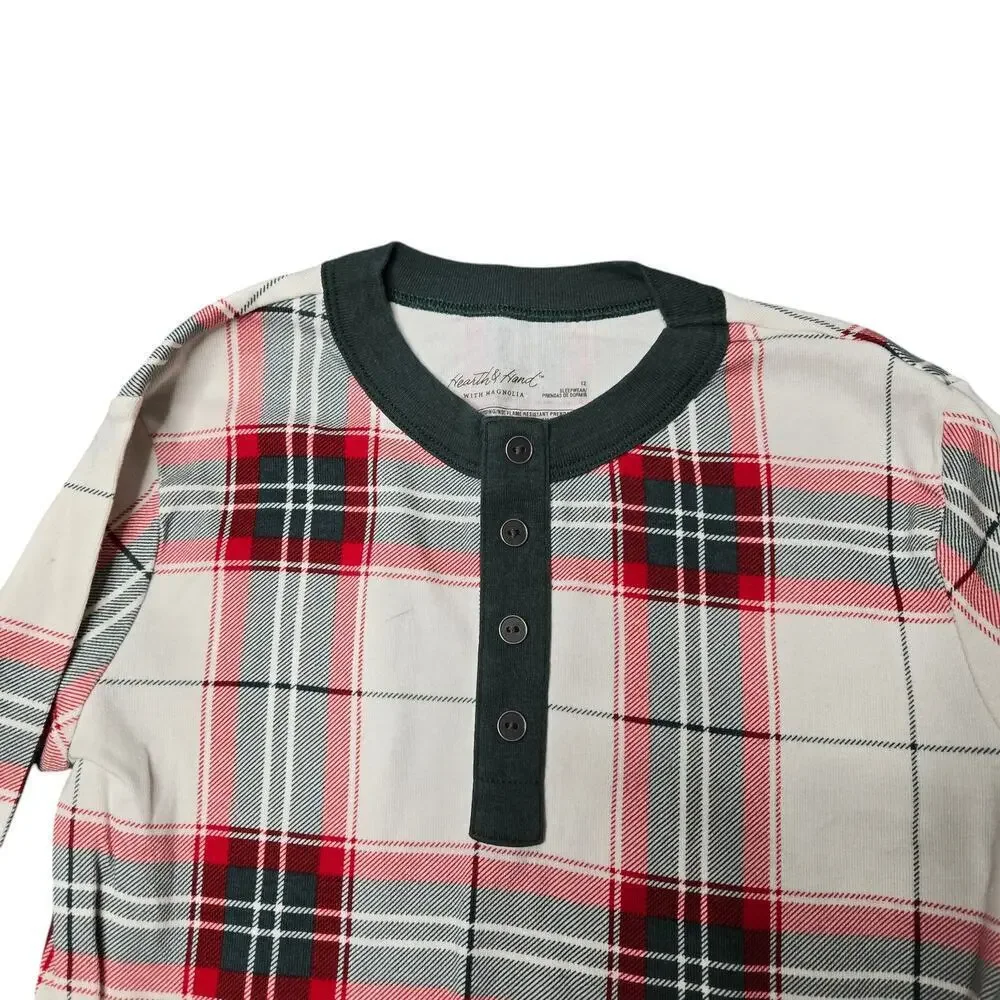 Hearth and Hand Magnolia Plaid Holiday Pajama Set Size:‎ 12
