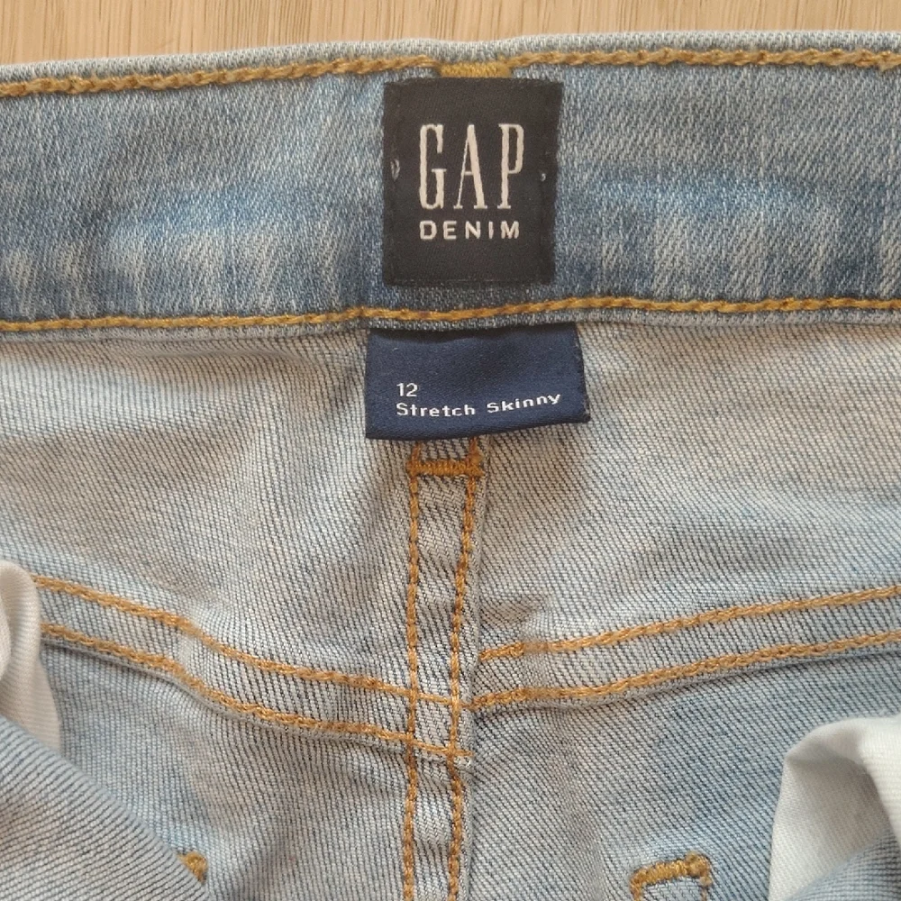 GAP sleek modern