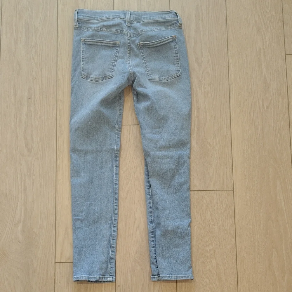 GAP sleek modern
