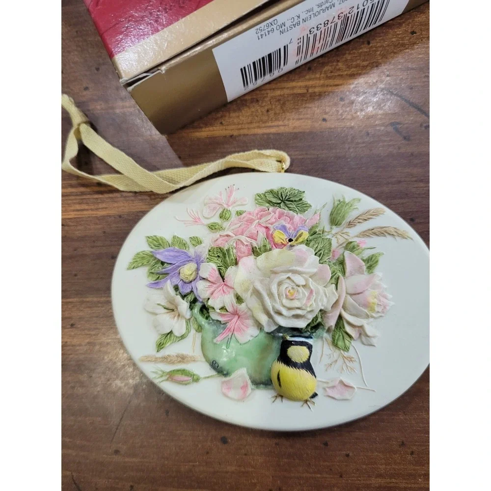 Marjolein Bastin Hallmark Christmas Ornament Garden Bouquet Nature's Sketchbook