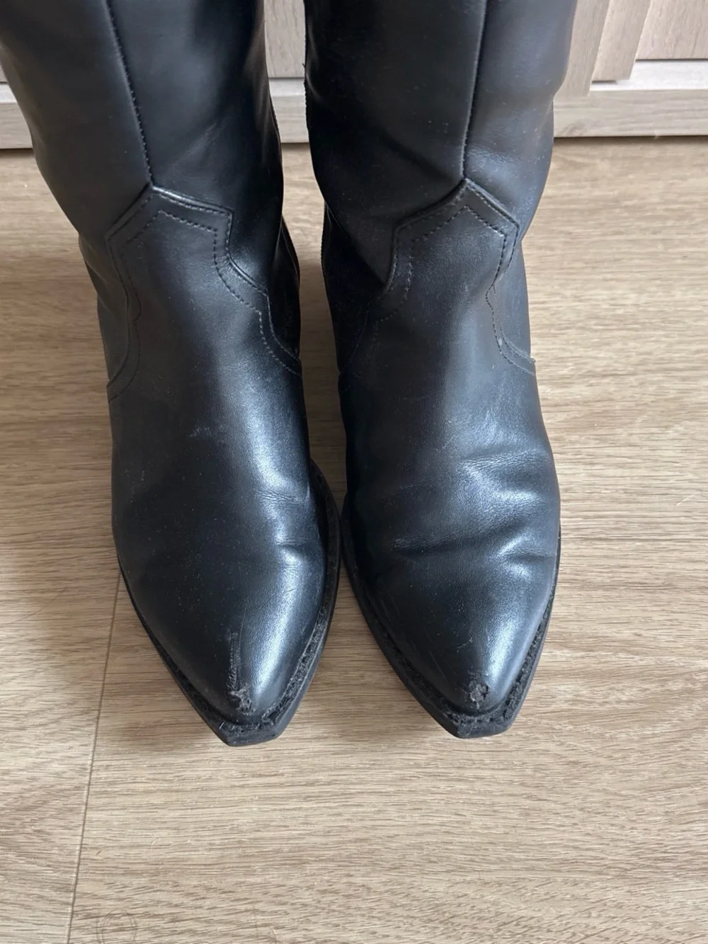 Dolce Vita sleek over