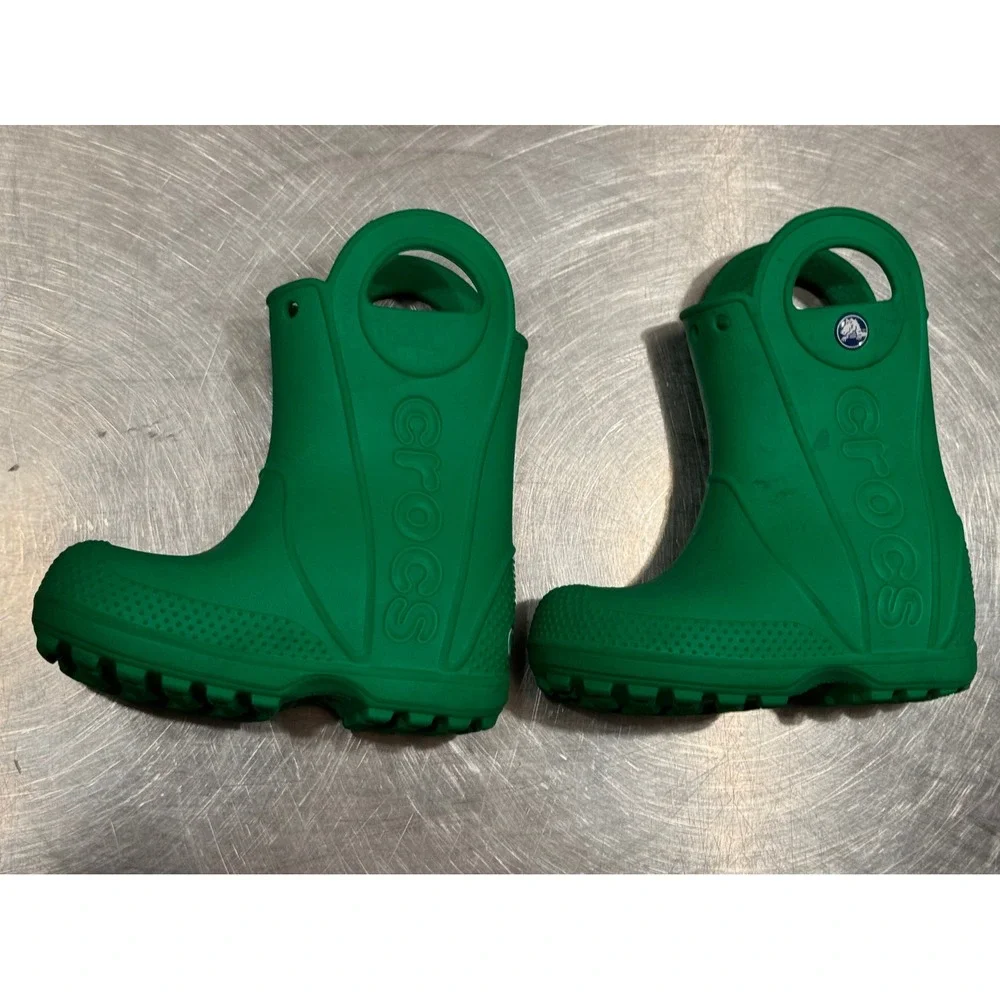 CROCS green handle