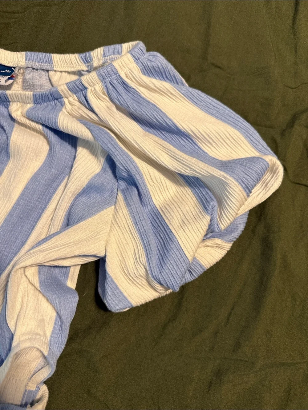 Old Navy sleeves blue piece