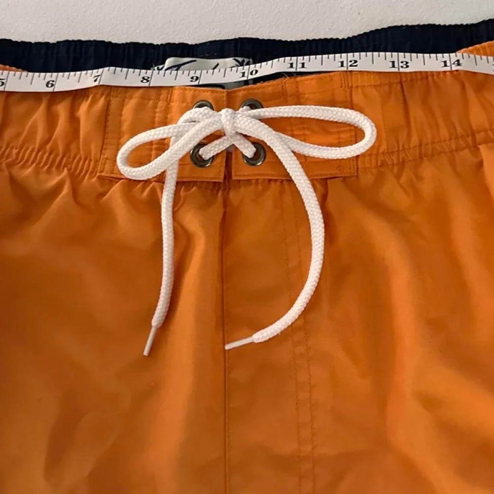 N/A trunks surf