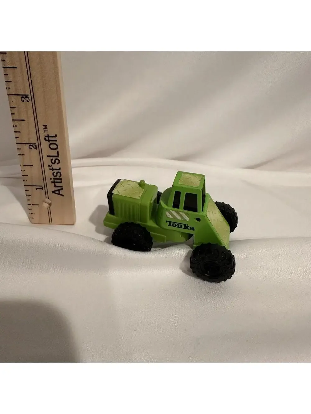 2003 Tonka Green Tractor, Made for McDonald's, Made in China