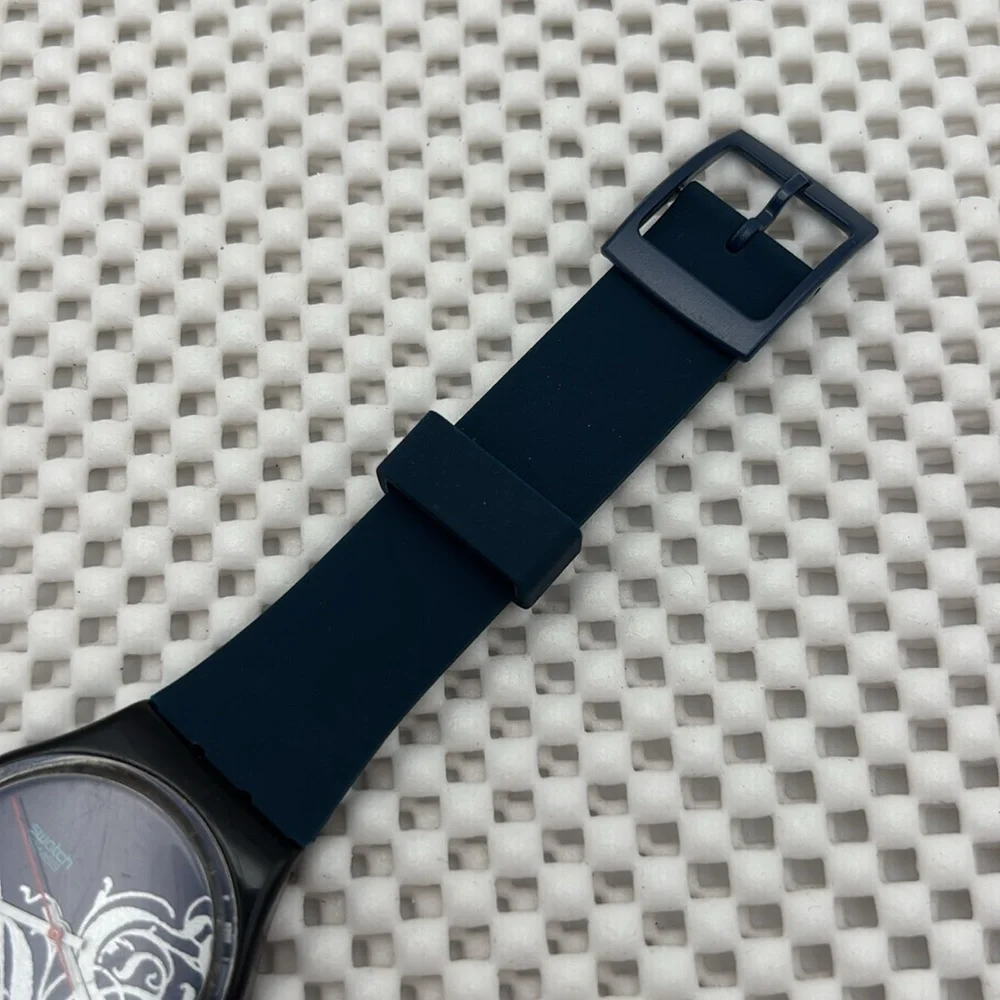 Swatch watch gb135