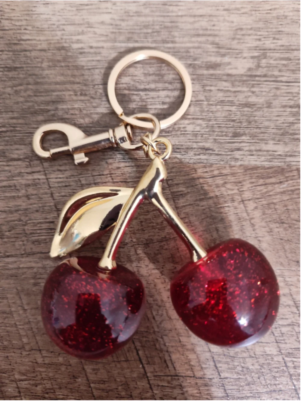 Women's Unbranded Cherry Keychain One Size Red Gold