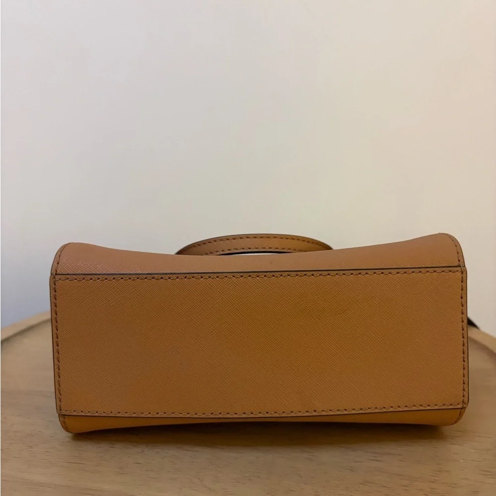 Tory Burch great tory