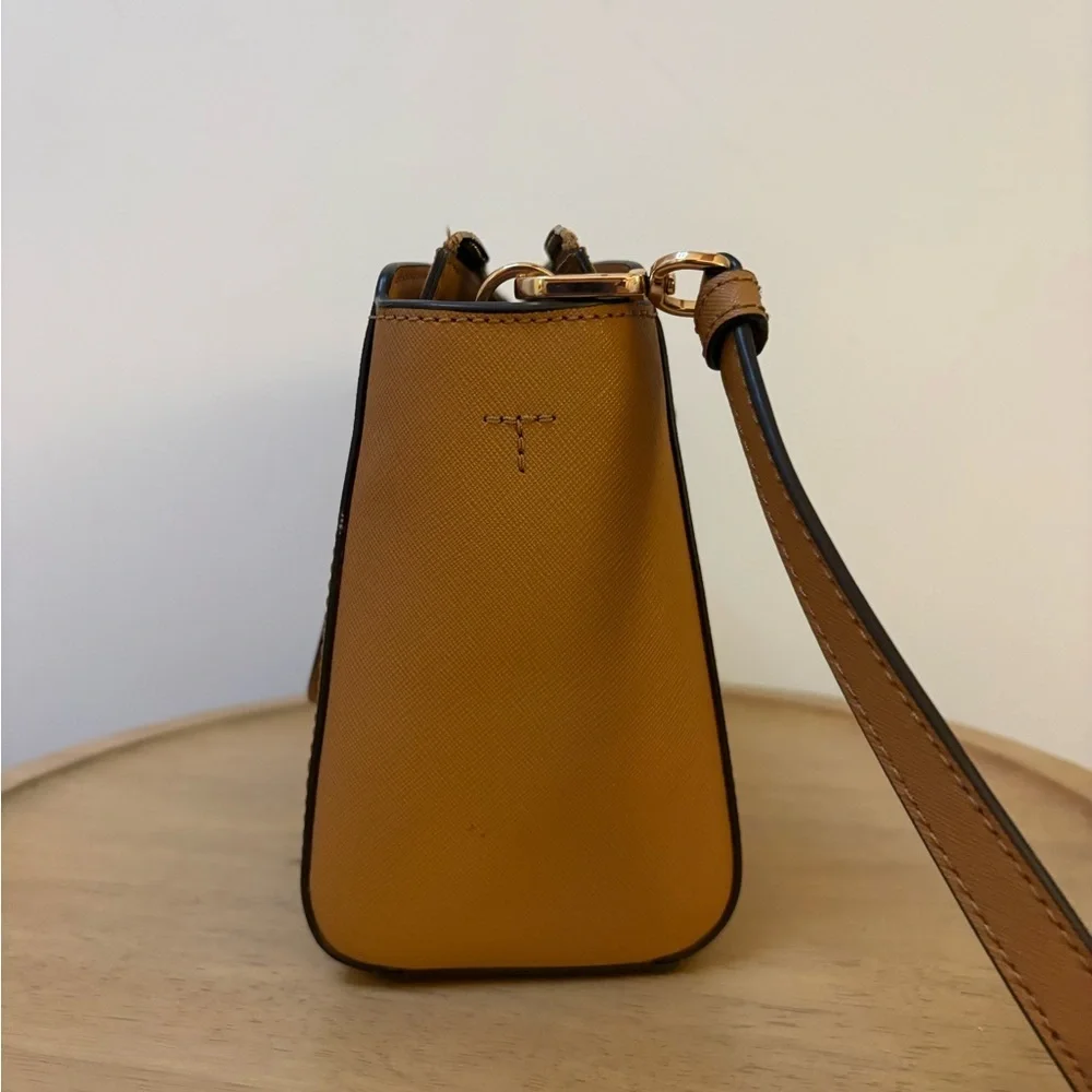 Tory Burch great tory