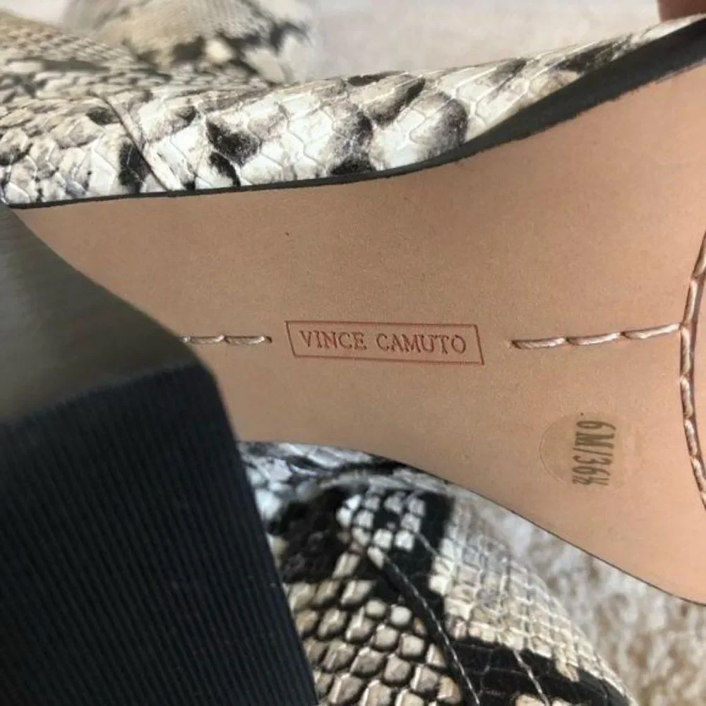 Vince Camuto vince camuto