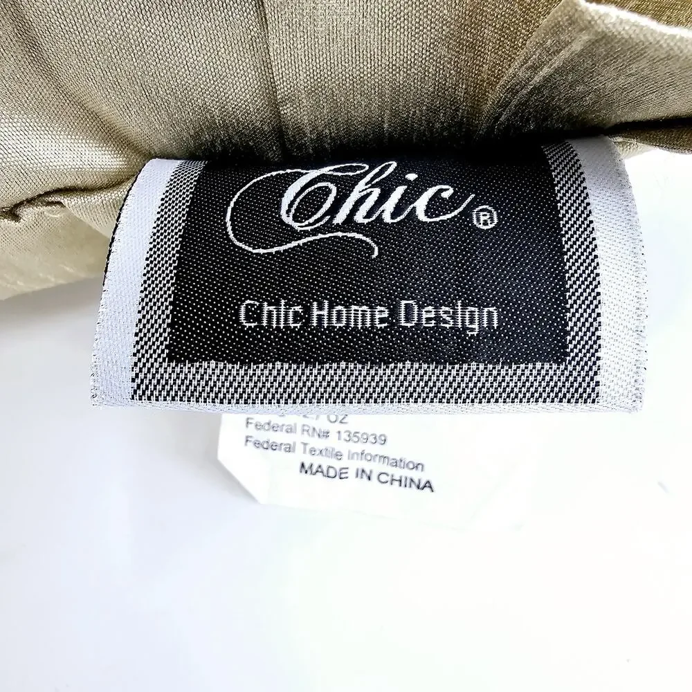 2 Chic Home Design Europe Jacquard Floral Accent Pillows Beige Hypoallergenic