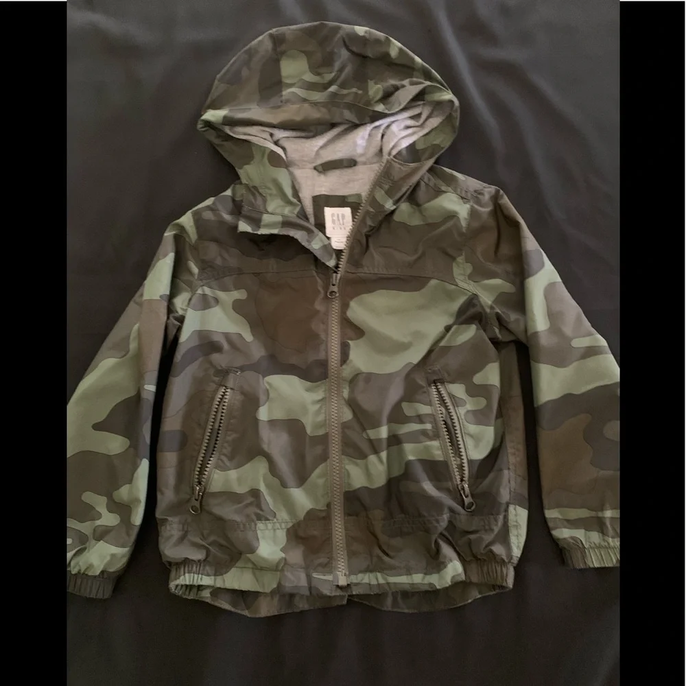 Gap All Weather, Camo, Lined, Hooded Jacket Sz XS GOOD condition