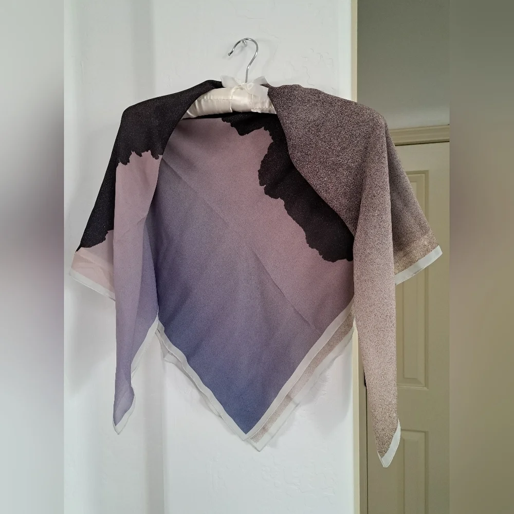 Twntynine Palms features gradient gift