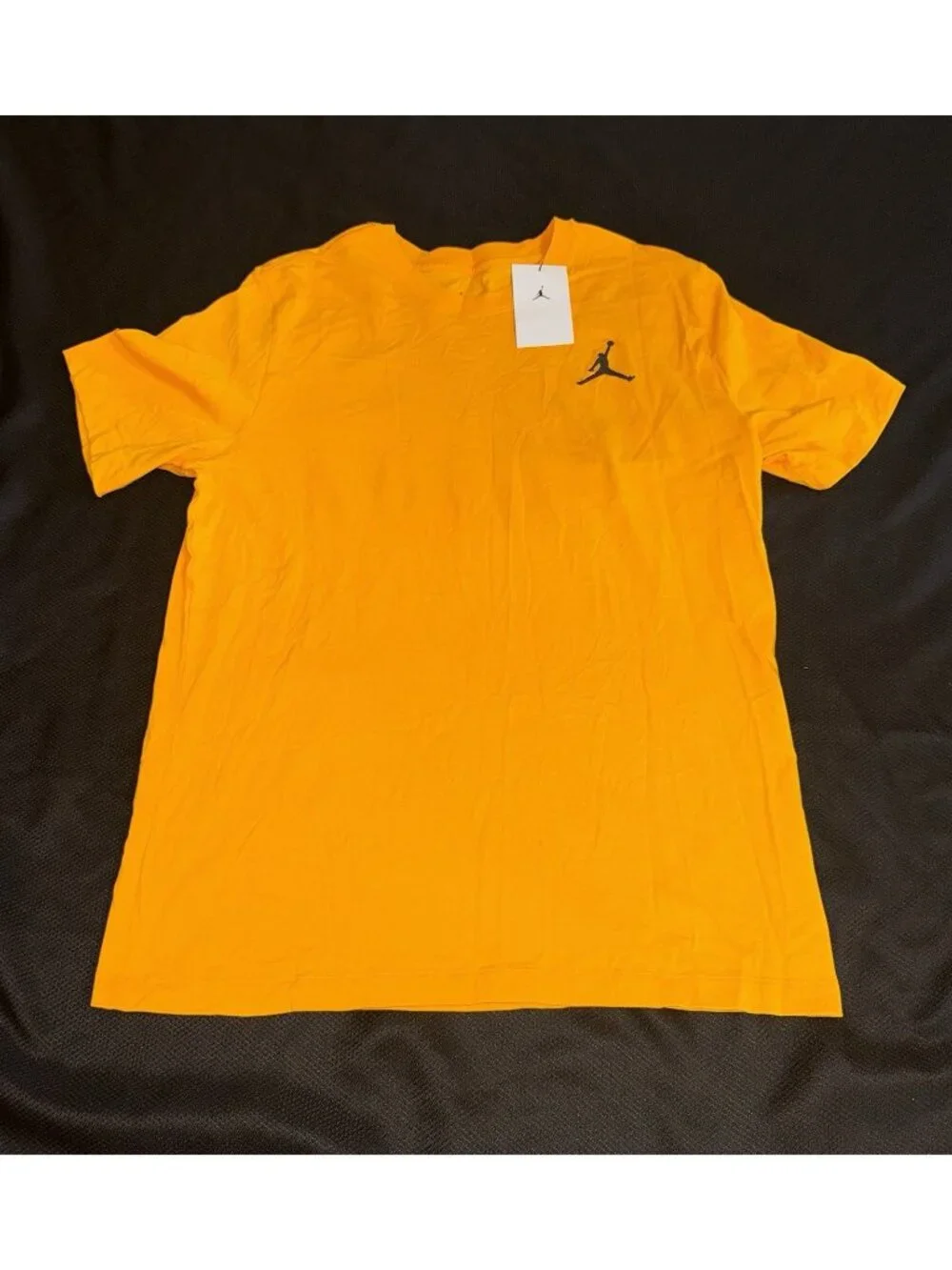 NWT Air Jordan Embroidered Jumpman T-Shirt Mens Size L Yellow Black DC7485-705