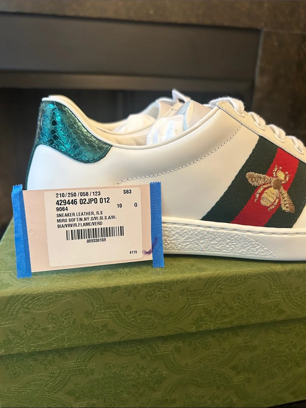 Gucci White Leather Sneakers with Green and Red Web & Gold Bee