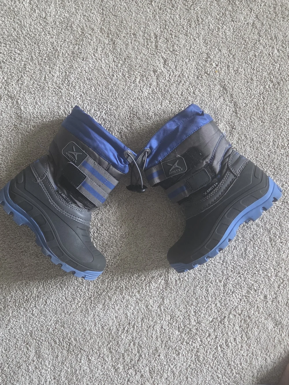 Kids Waterproof Winter Boots in Black and Blue