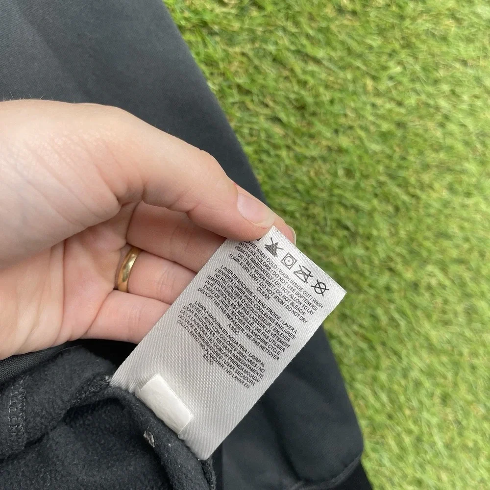 Nike shop confidence
