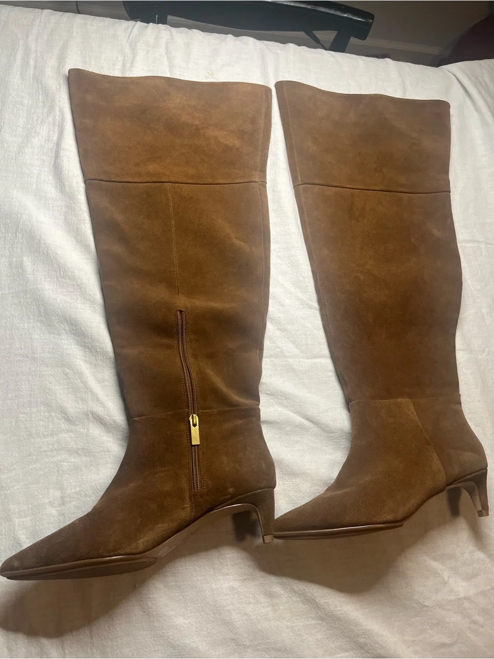 Vince Camuto slender pointed