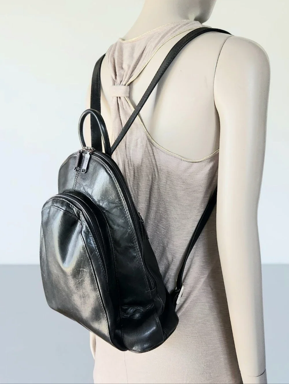 Tano Black Leather Backpack Unisex Medium Y2K Minimalist Capsule Wardrobe Bag