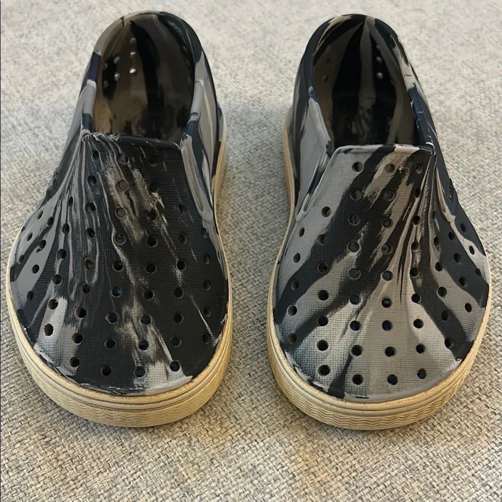 Native Jefferson Marbled Slip Ons Kids 7