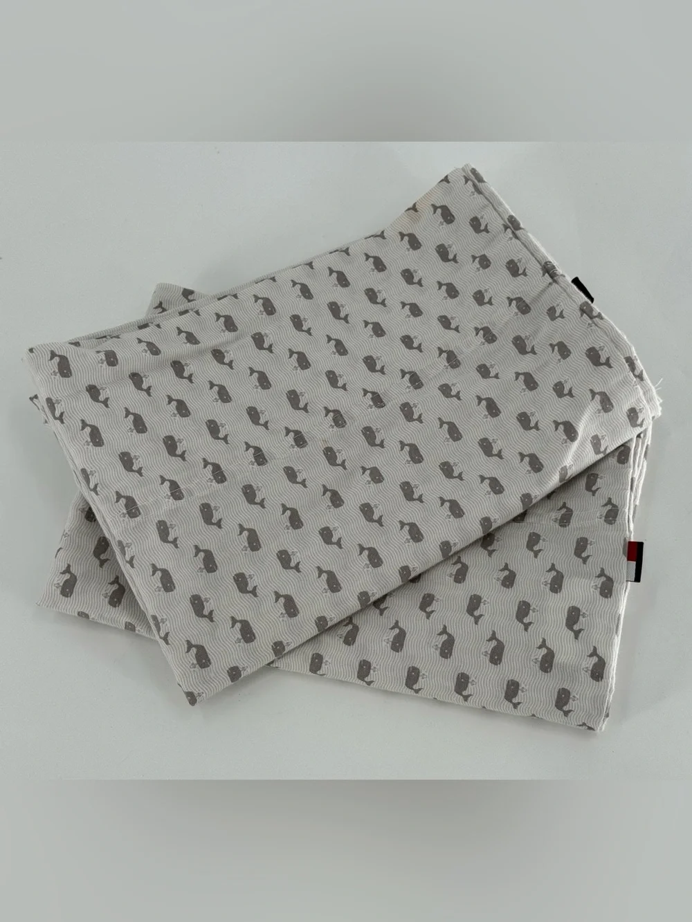 2 Tommy Hilfiger‎ Standard Pillow Cases Shams Whales