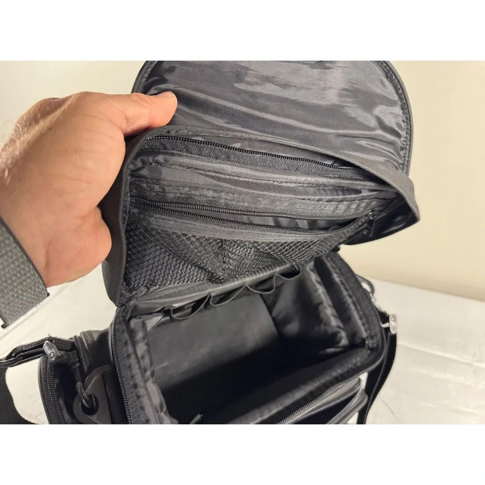 Samsonite camera shoulder