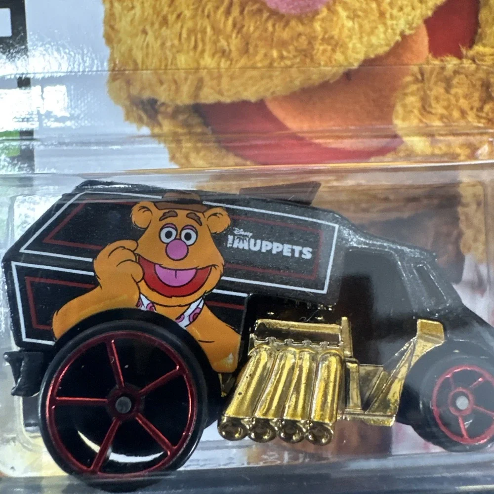 Hot Wheels Disney The Muppets Lot 3 Gonzo Fozzie Animal Character Cars NIP