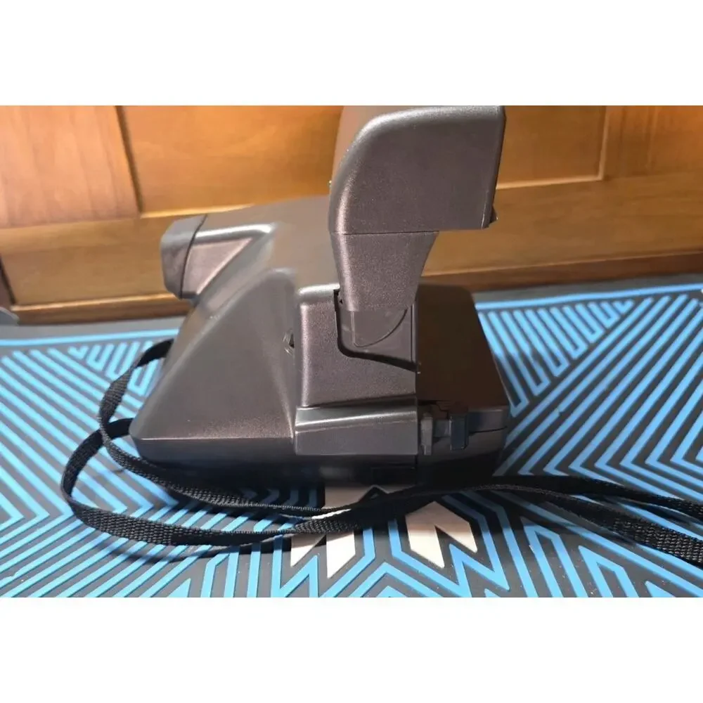 POLAROID ONE STEP CLOSE UP 600 FILM INSTANT CAMERA VINTAGE BLK W/ STRAP