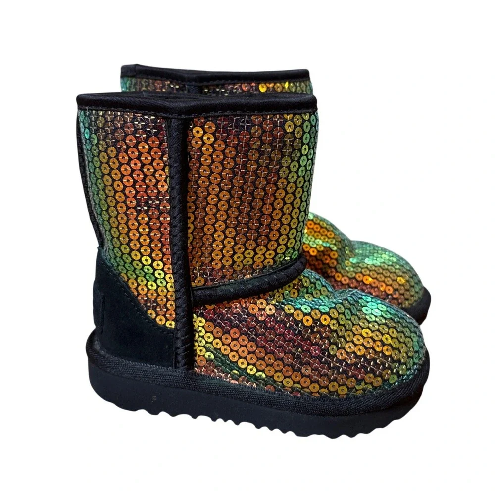 UGG Classic Short Boots Kids Iridescent Rainbow Sequin Sparkle‎ SIZE 8