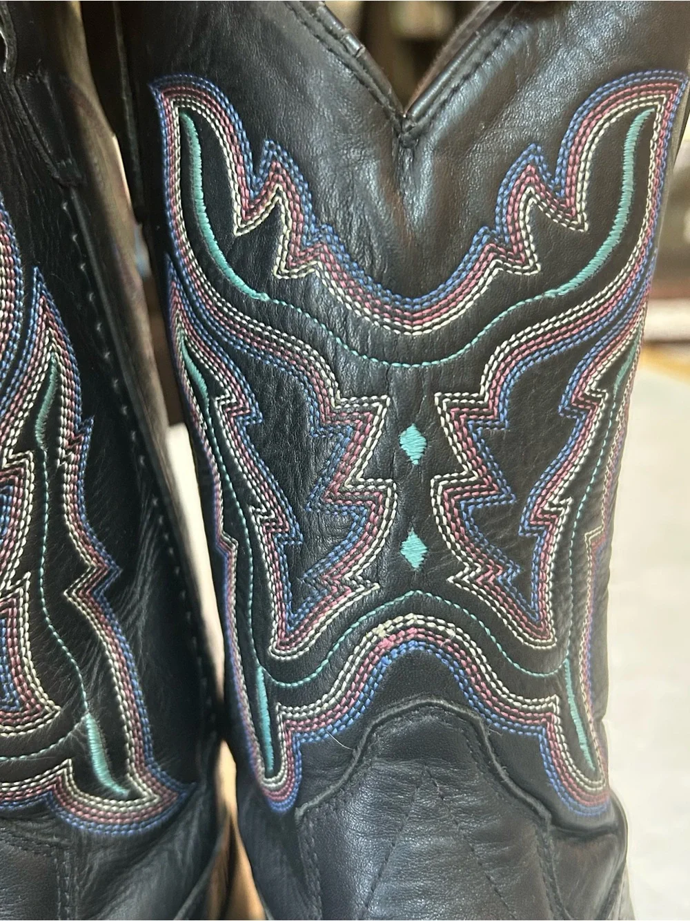Old West classic heel