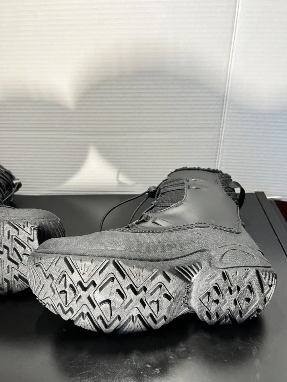 NEW Columbia Youth Bugaboot II Snow Boot | Black | Omni-Heat | Waterproof | Size