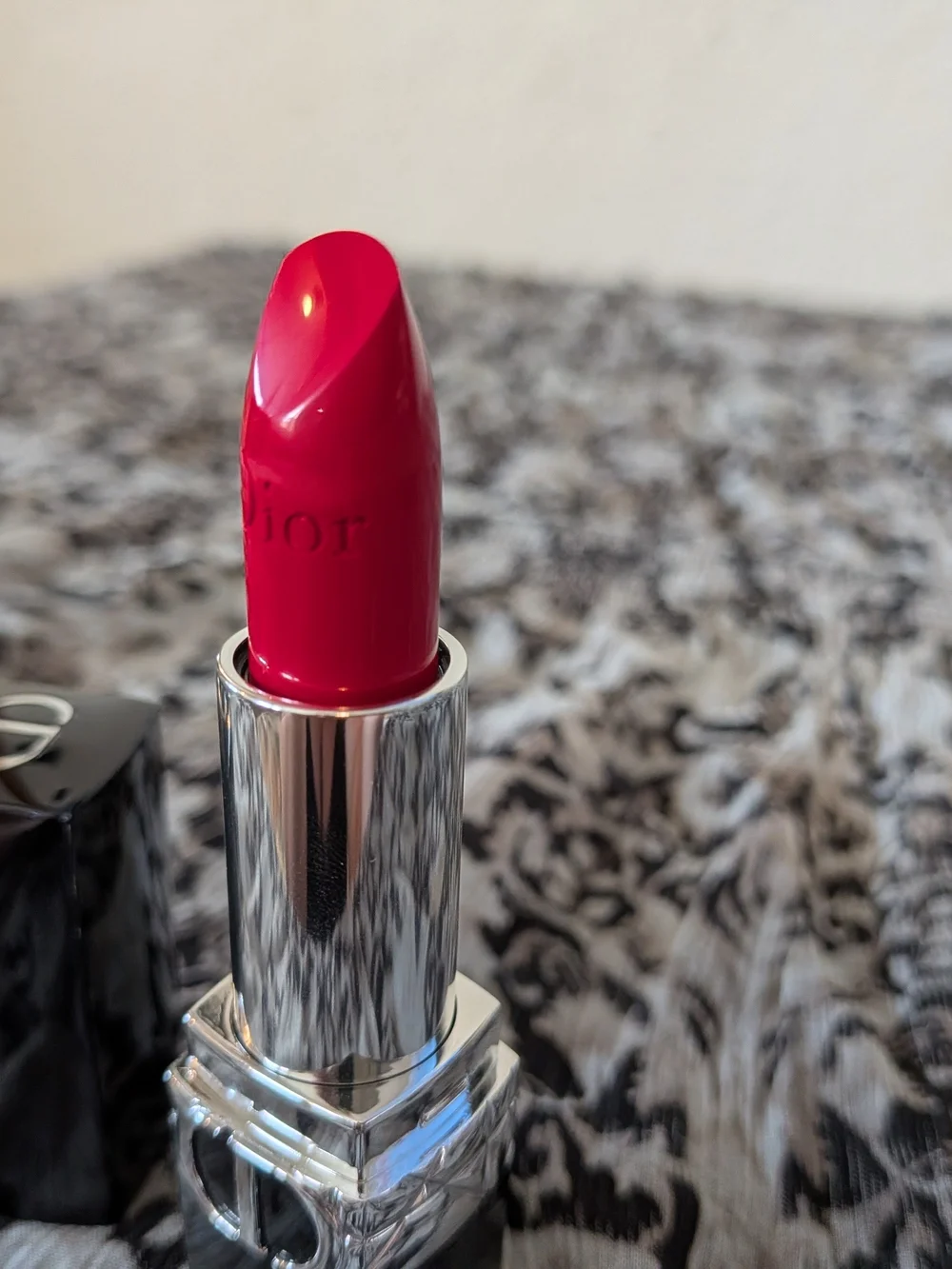 Dior casing vivid