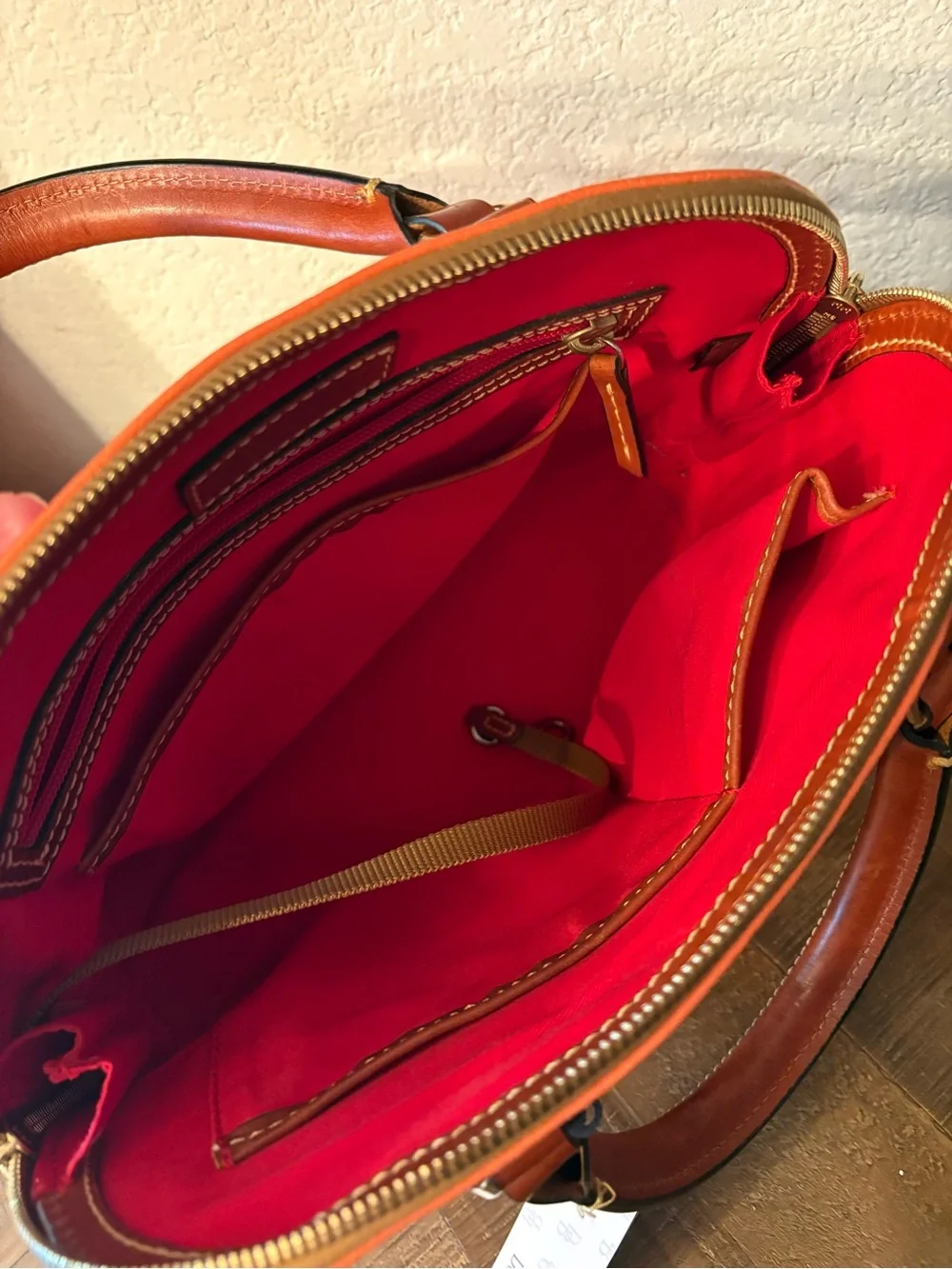 Dooney & Bourke description beautiful