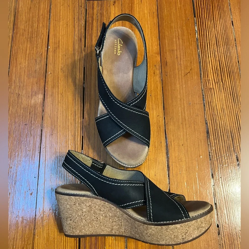 Clarks suede excellent cork
