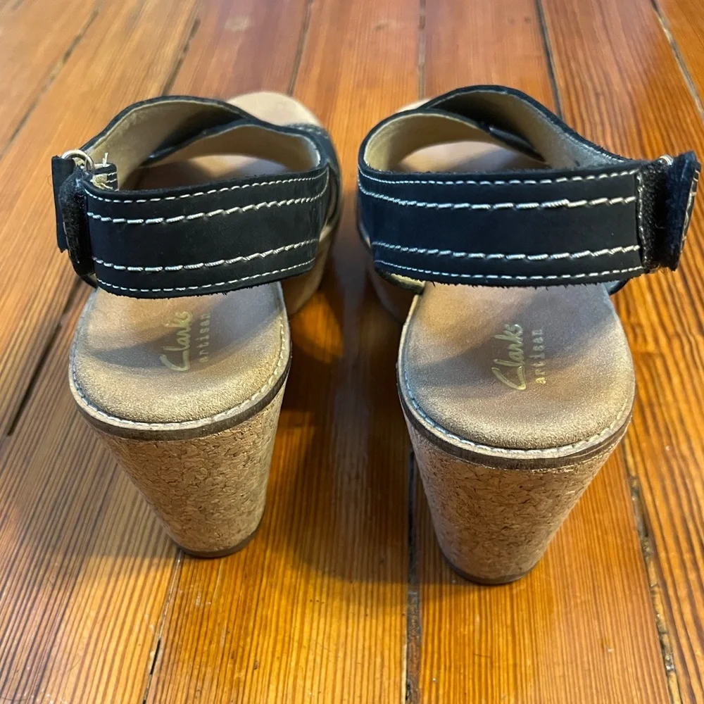 Clarks excellent suede