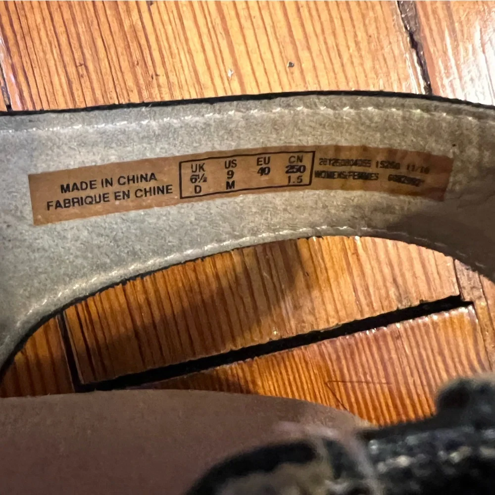 Clarks size excellent wedge