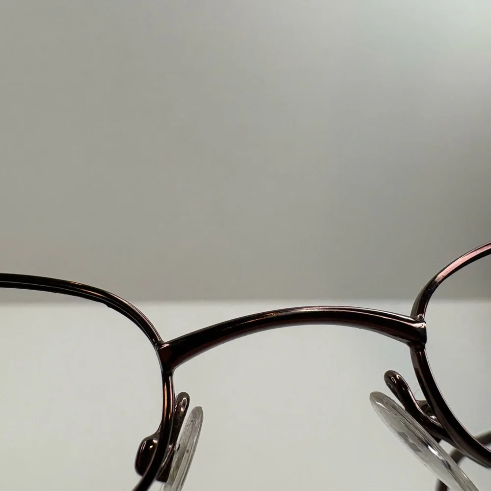 Chelsea Morgan frames only