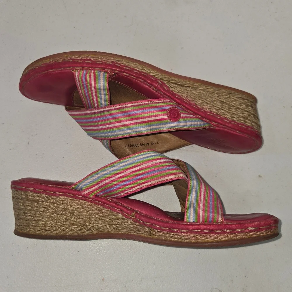 Born W9677 Pink Multi Color Striped Espadrille Wedge Sandals Womens Size 7/38