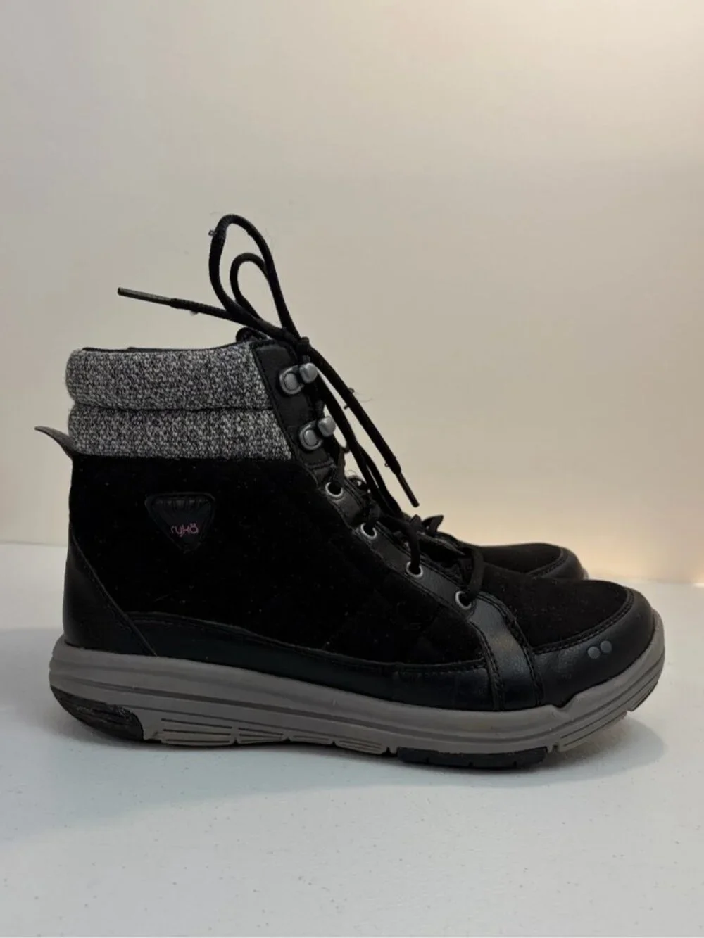 Ryka aurora winter
